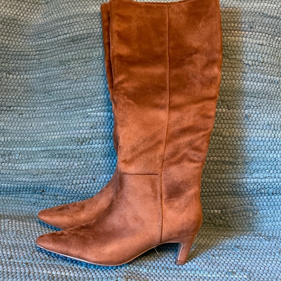 Universal Thread Shoes - NEW—-Universal Thread Rust Heeled Boots